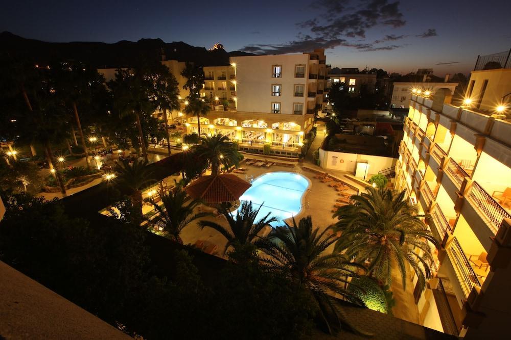 Hotel Pia Bella Kyrenia  Exterior foto
