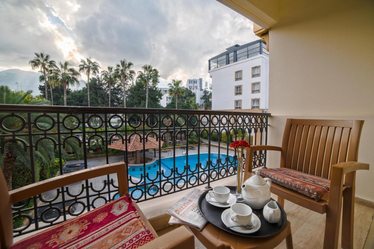 Hotel Pia Bella Kyrenia  Exterior foto