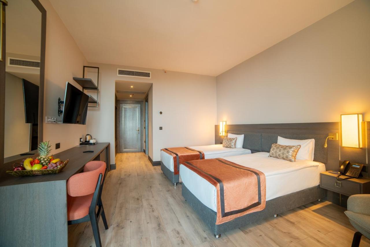 Hotel Pia Bella Kyrenia  Exterior foto